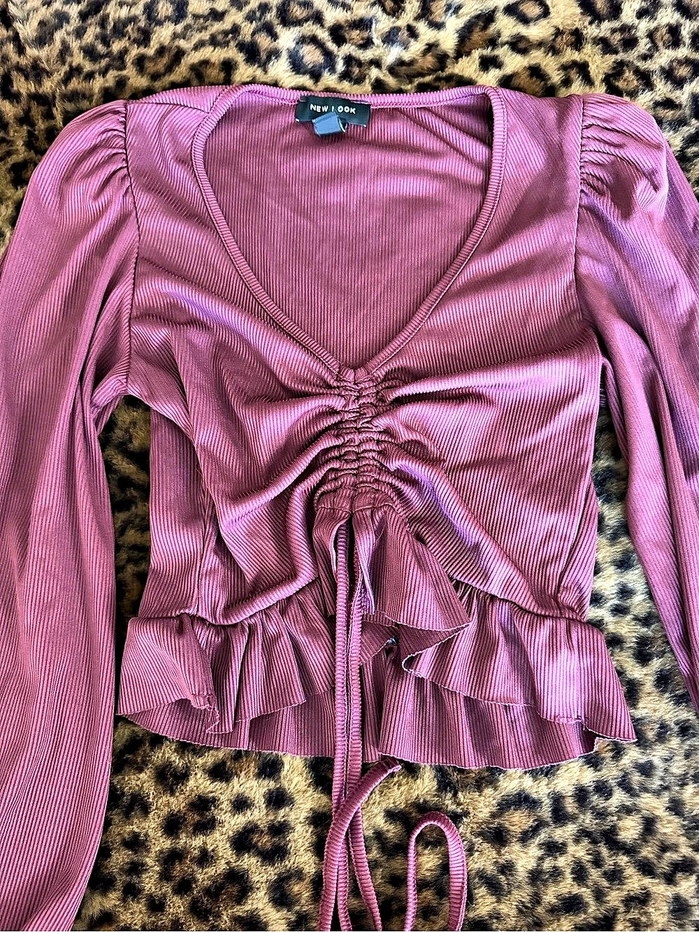 Mauve Ribbed Ruched Peplum Top - Picture 3 of 4
